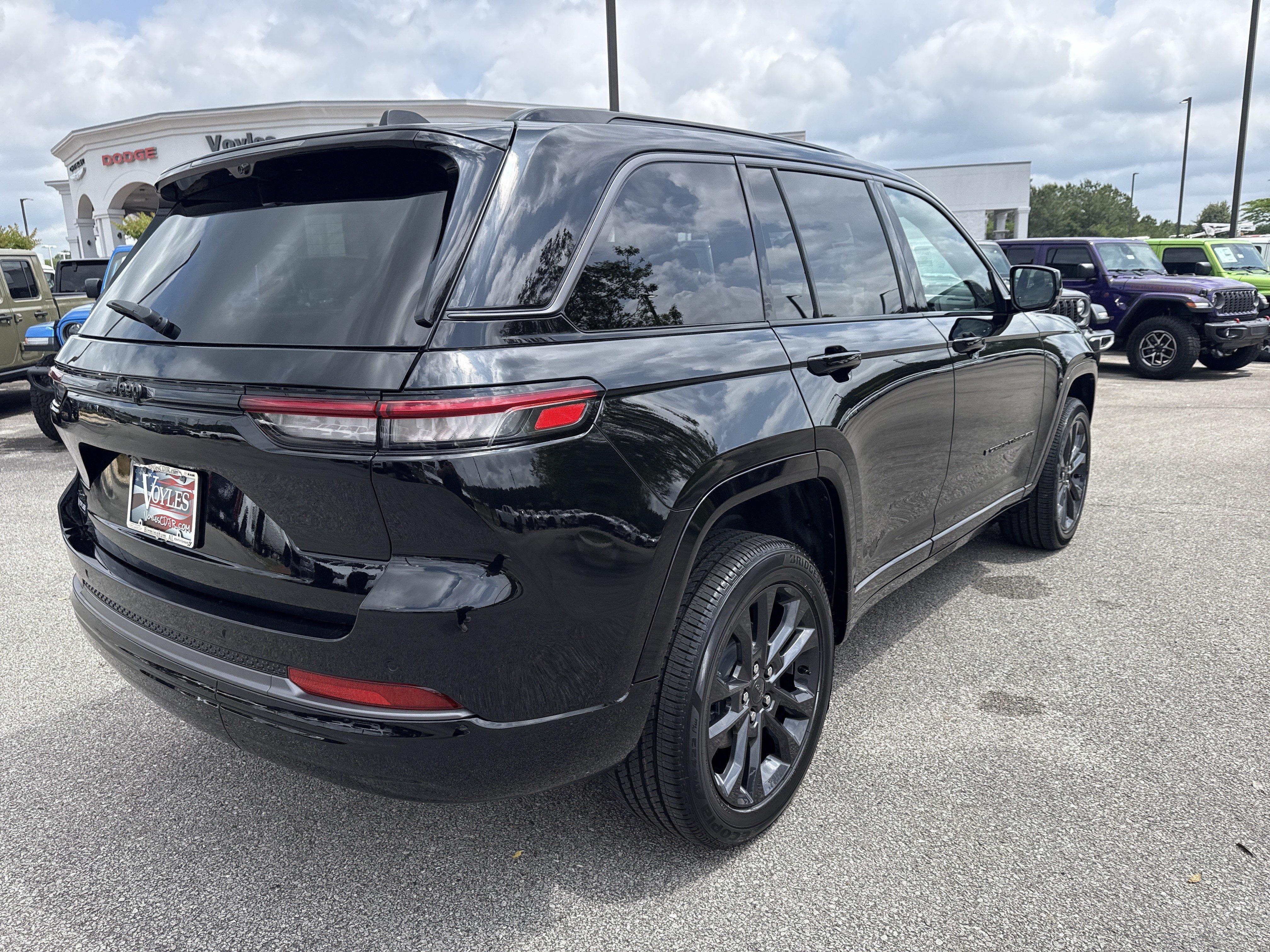 New 2026 Jeep Grand Cherokee Limited AWD/4WD image 7