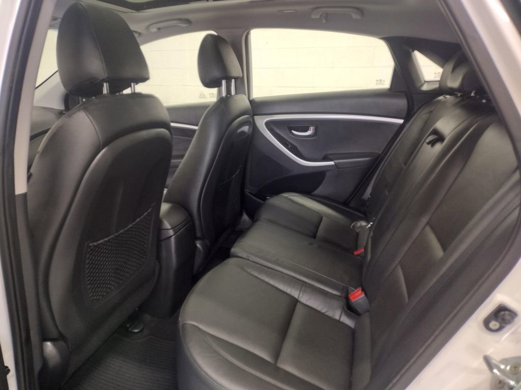 Used 2014 Hyundai Elantra GT w/ Option Group 03 FWD image 24