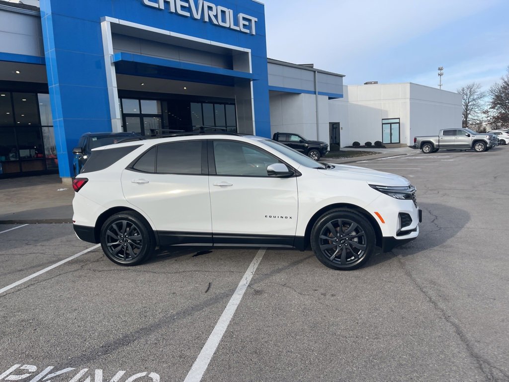 Certified 2023 Chevrolet Equinox RS w/ RS Leather Package image 2