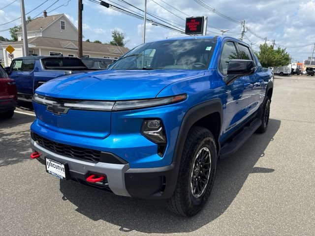 Used 2026 Chevrolet Silverado EV Trail Boss AWD/4WD image 2