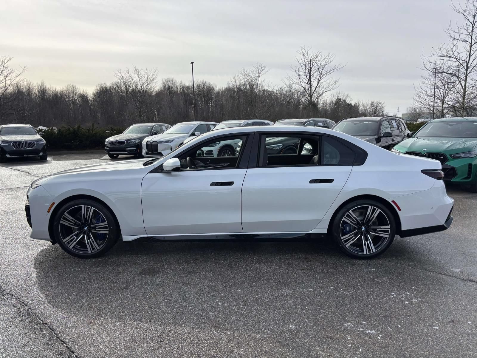 New 2026 BMW 760i xDrive w/ Executive Package AWD/4WD image 4