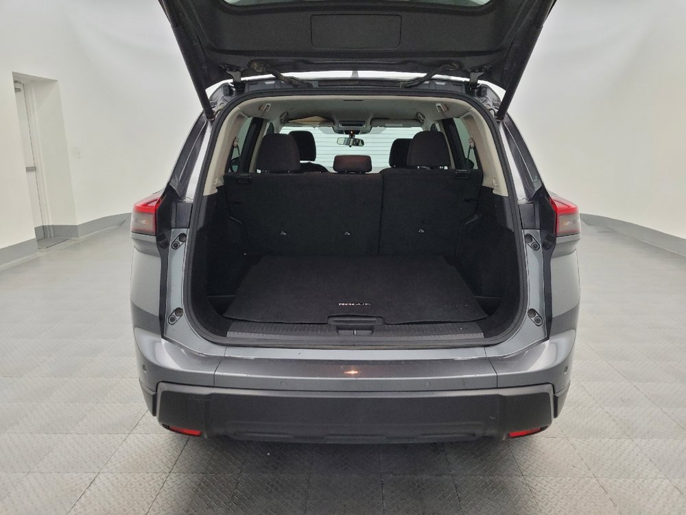 Used 2024 Nissan Rogue SV image 29