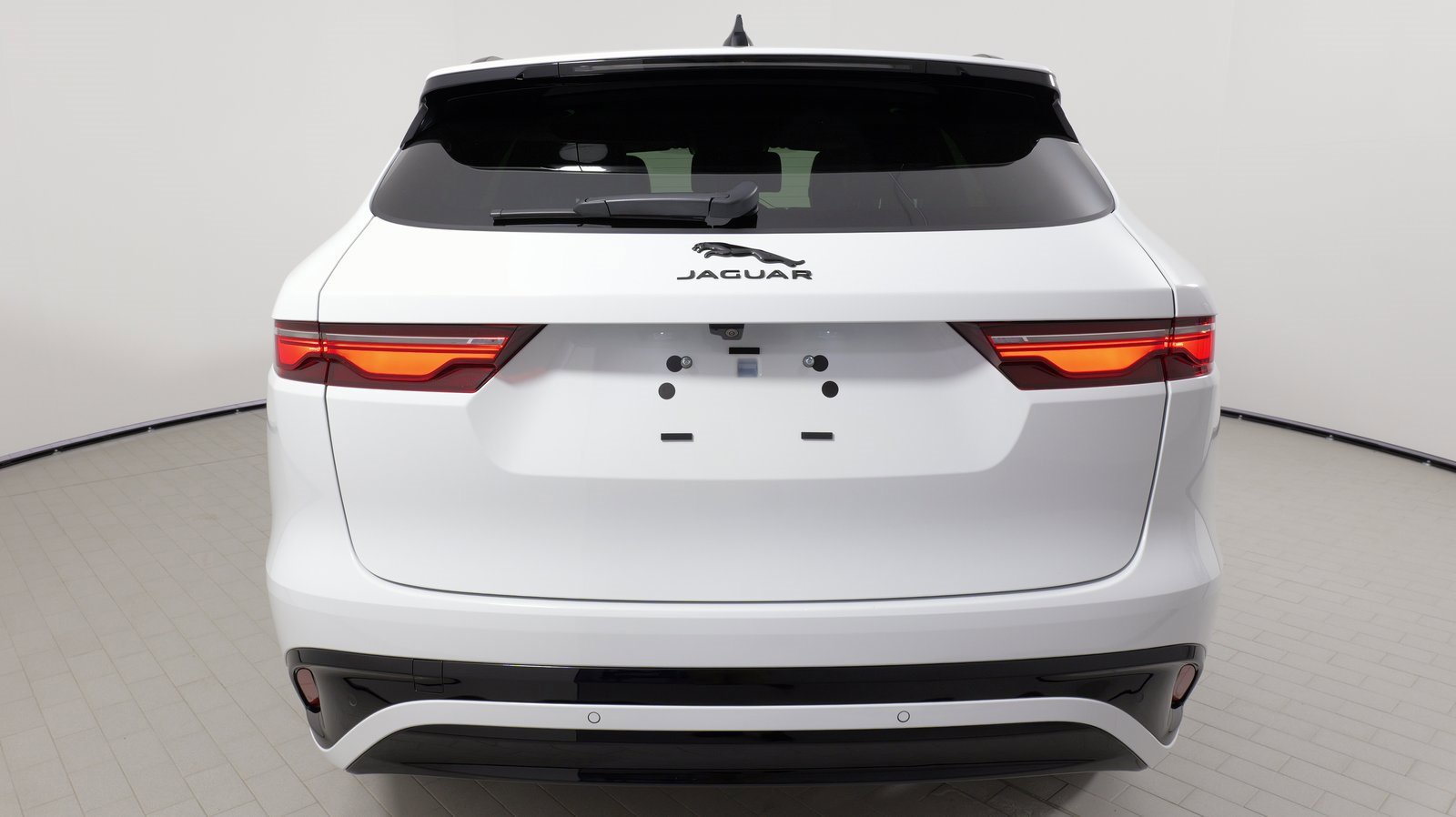 Used 2025 Jaguar F-PACE R-Dynamic S image 26