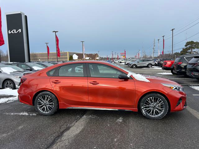 Certified 2023 Kia Forte GT-Line image 3