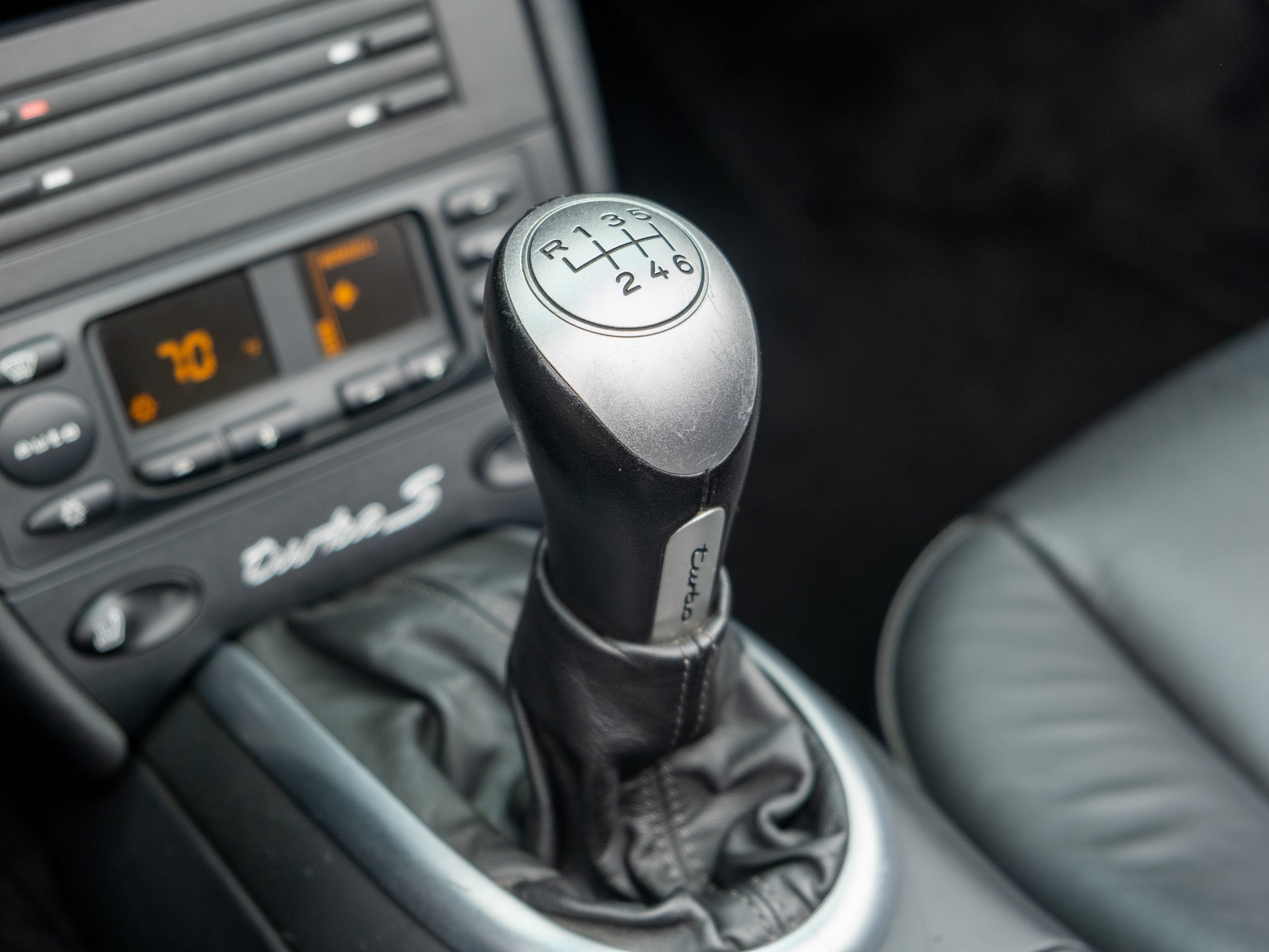Used 2005 Porsche 911 Turbo AWD/4WD image 32