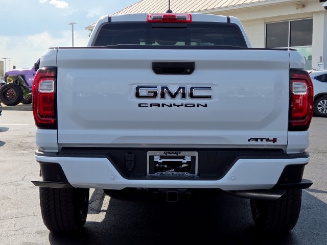 New 2026 GMC Canyon AT4 w/ AT4 Premium Package AWD/4WD image 15