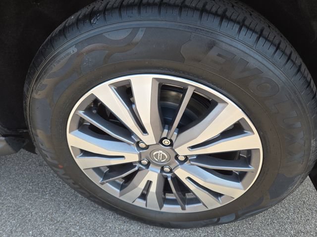 Used 2020 Nissan Pathfinder S FWD image 25
