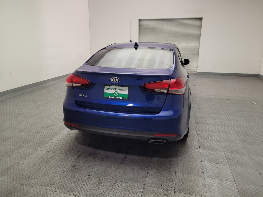 Used 2017 Kia Forte S w/ S Technology Package FWD image 7