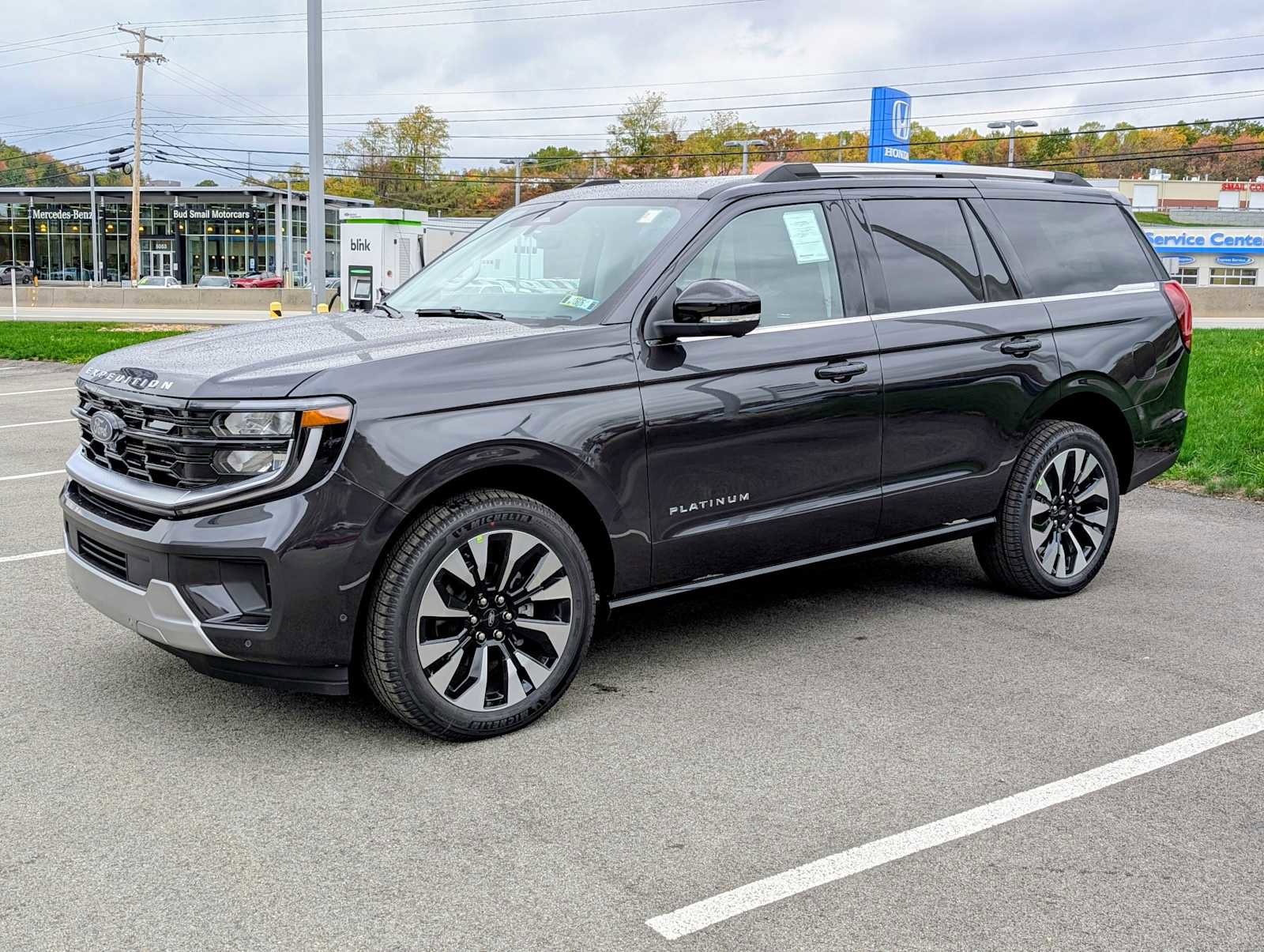New 2025 Ford Expedition Platinum w/ Driver's Package image 1