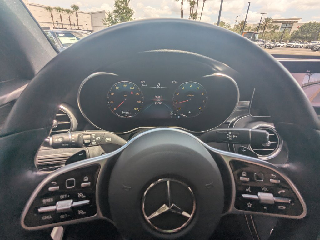Used 2022 Mercedes-Benz GLC 300 4MATIC w/ Premium Package Lite image 15