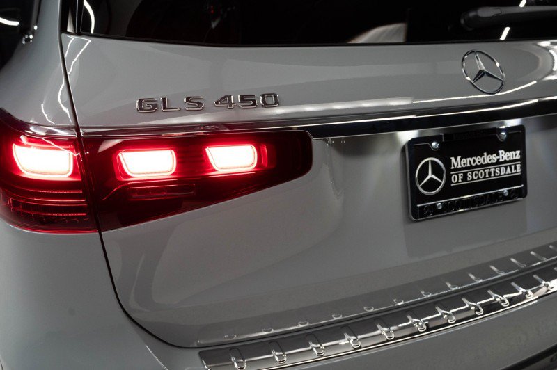 New 2026 Mercedes-Benz GLS 450 4MATIC image 9