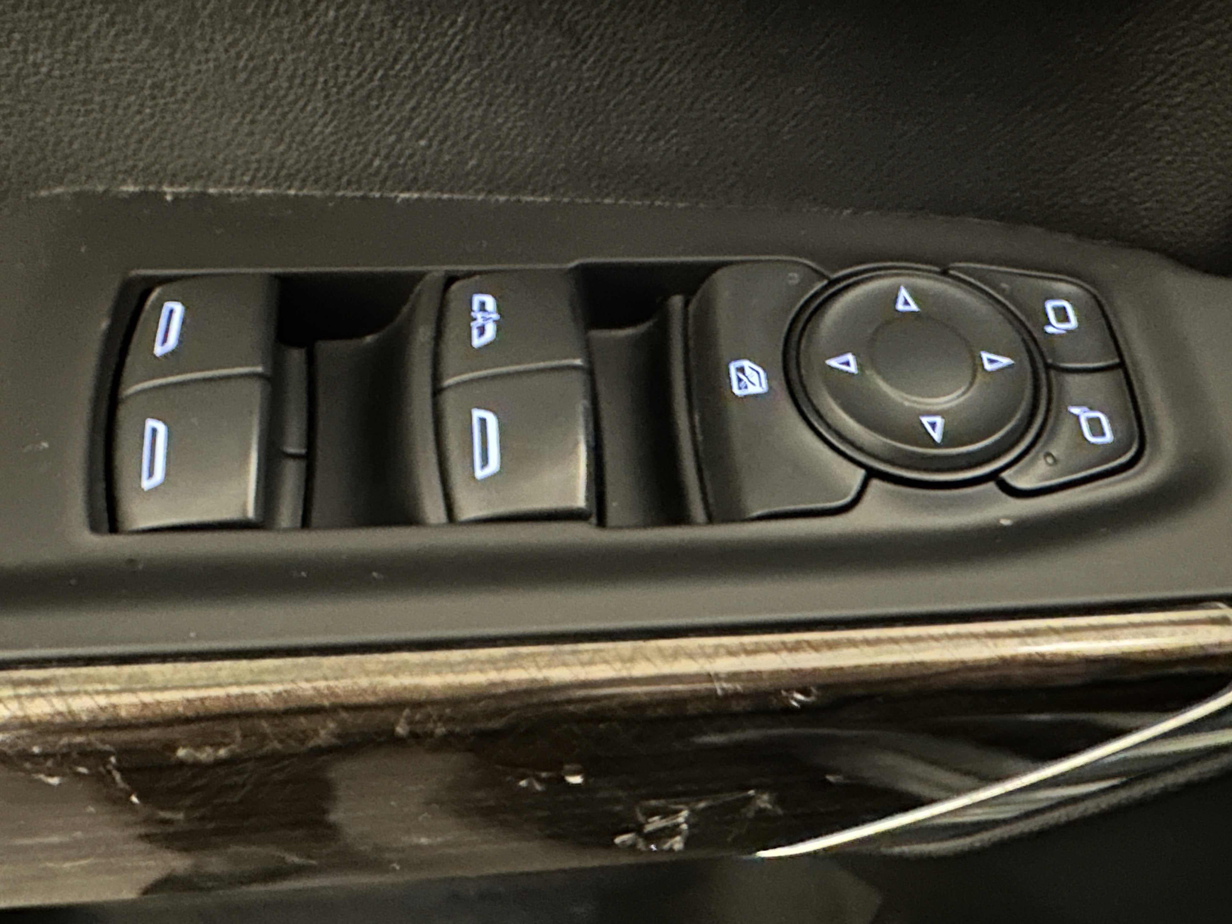 Used 2021 Chevrolet Silverado 1500 LT image 30