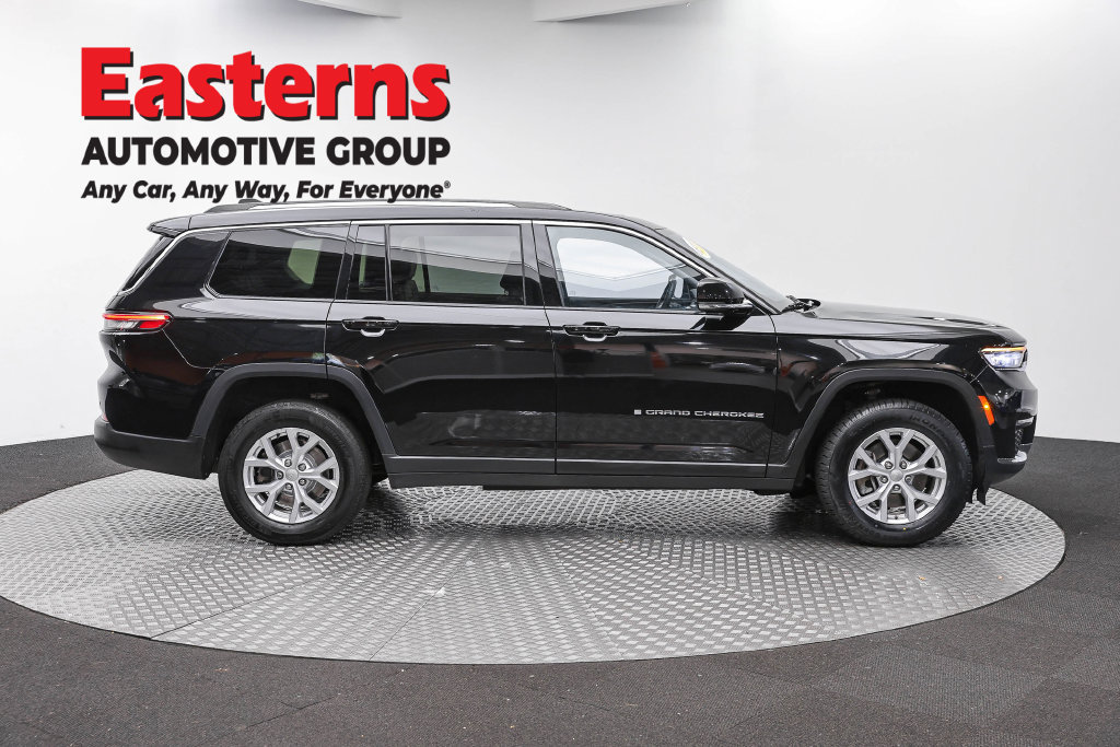 Used 2023 Jeep Grand Cherokee L Limited AWD/4WD image 6