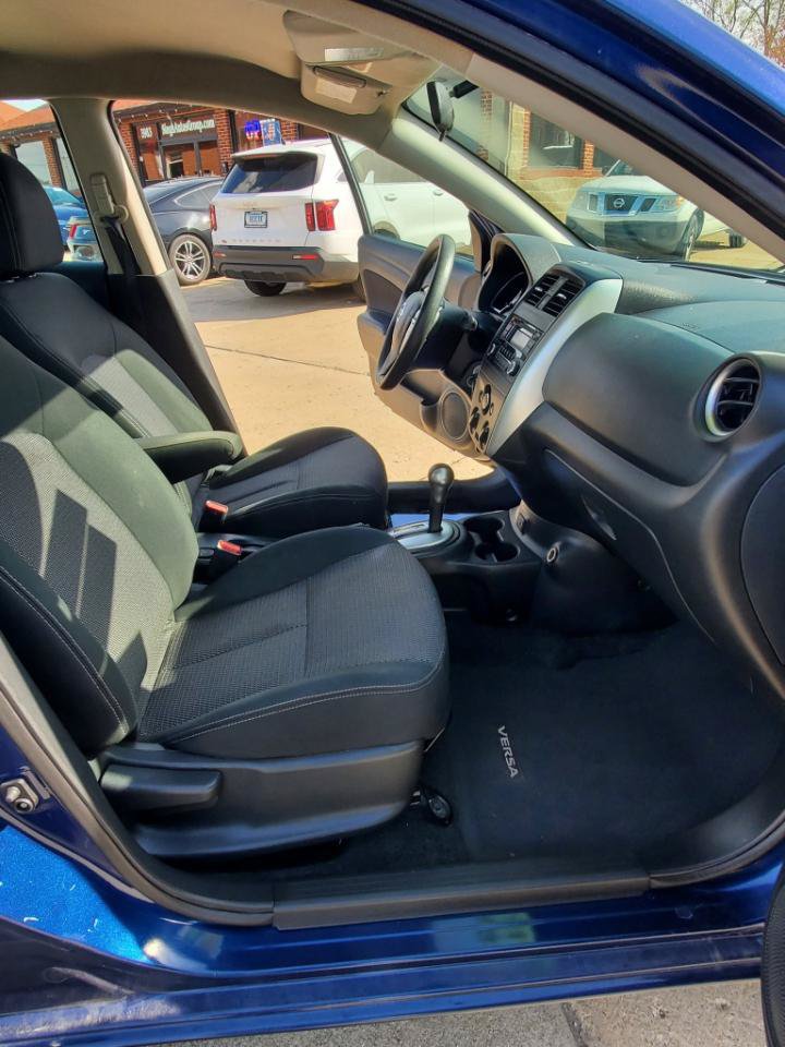 Used 2018 Nissan Versa SV FWD image 15