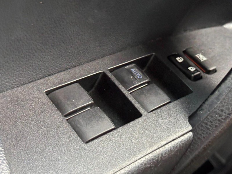 Used 2019 Toyota Corolla XLE FWD image 22