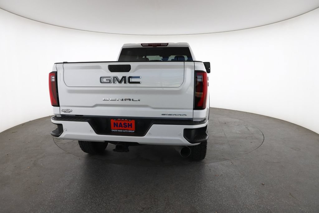Certified 2025 GMC Sierra 2500 Denali Ultimate w/ Max Trailering Package AWD/4WD image 11
