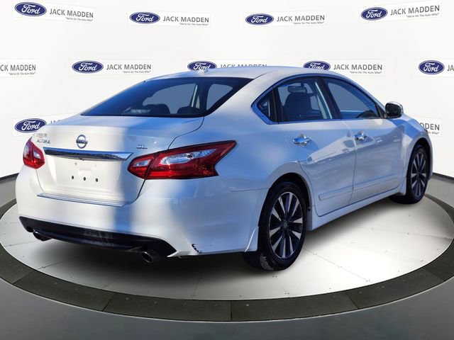 Used 2017 Nissan Altima 2.5 SL image 5