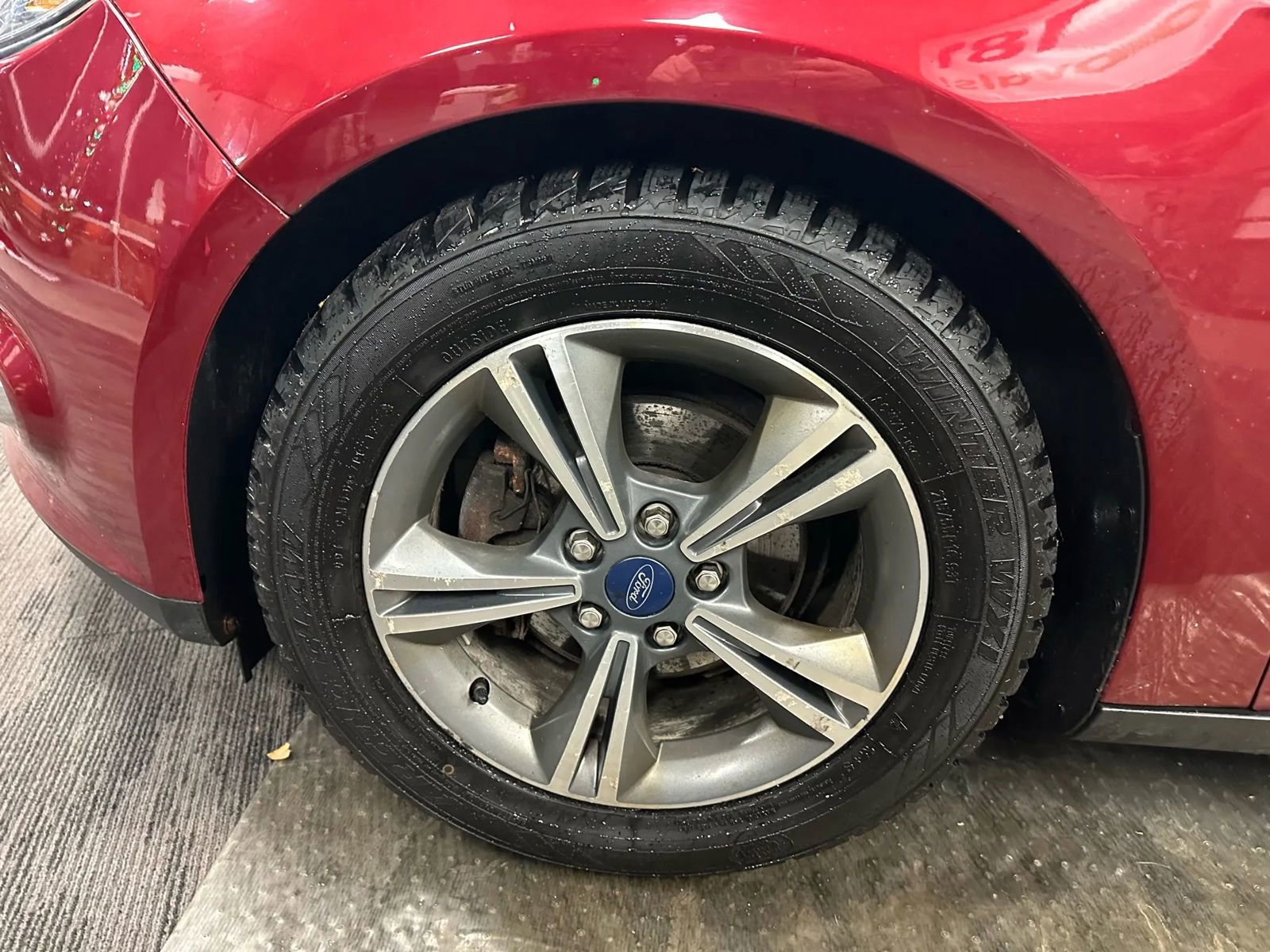 Used 2014 Ford Focus SE w/ SE Sport Package image 12