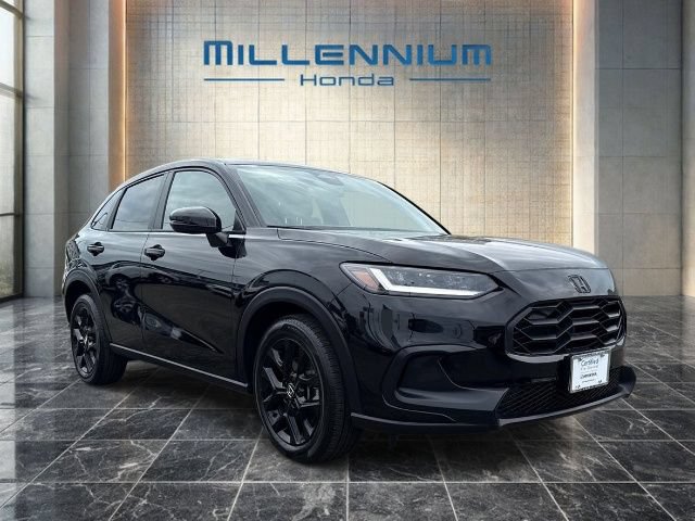 Used 2024 Honda HR-V Sport image 4