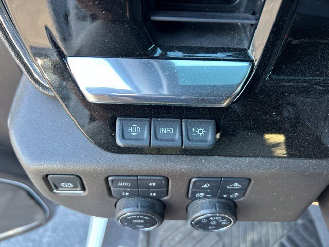 Used 2025 Chevrolet Silverado 1500 LTZ AWD/4WD image 16