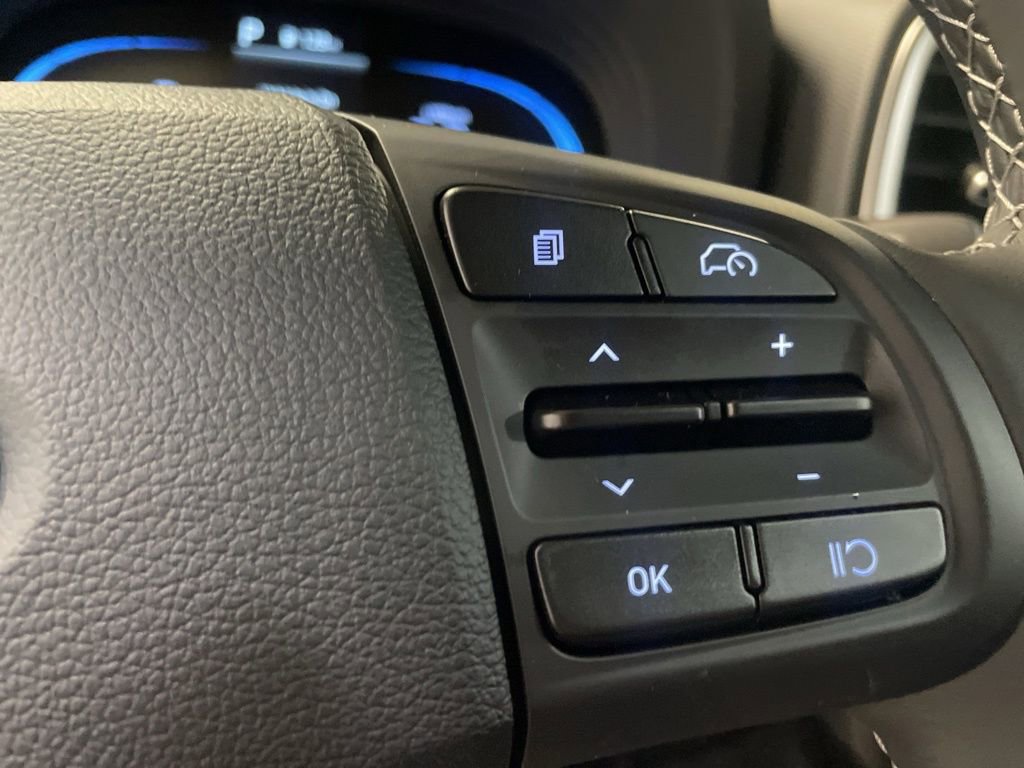 New 2025 Hyundai Venue SEL image 28