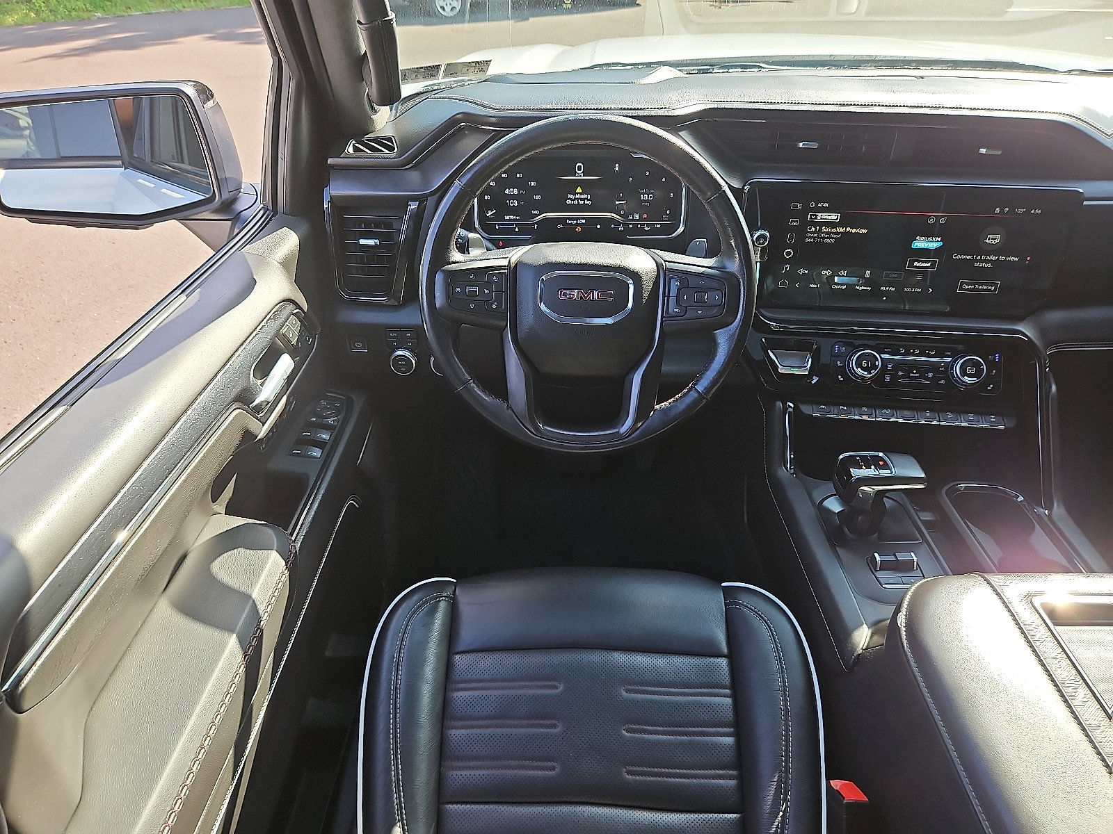 Used 2022 GMC Sierra 1500 AT4X image 11