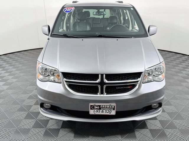 Used 2017 Dodge Grand Caravan SXT FWD image 2