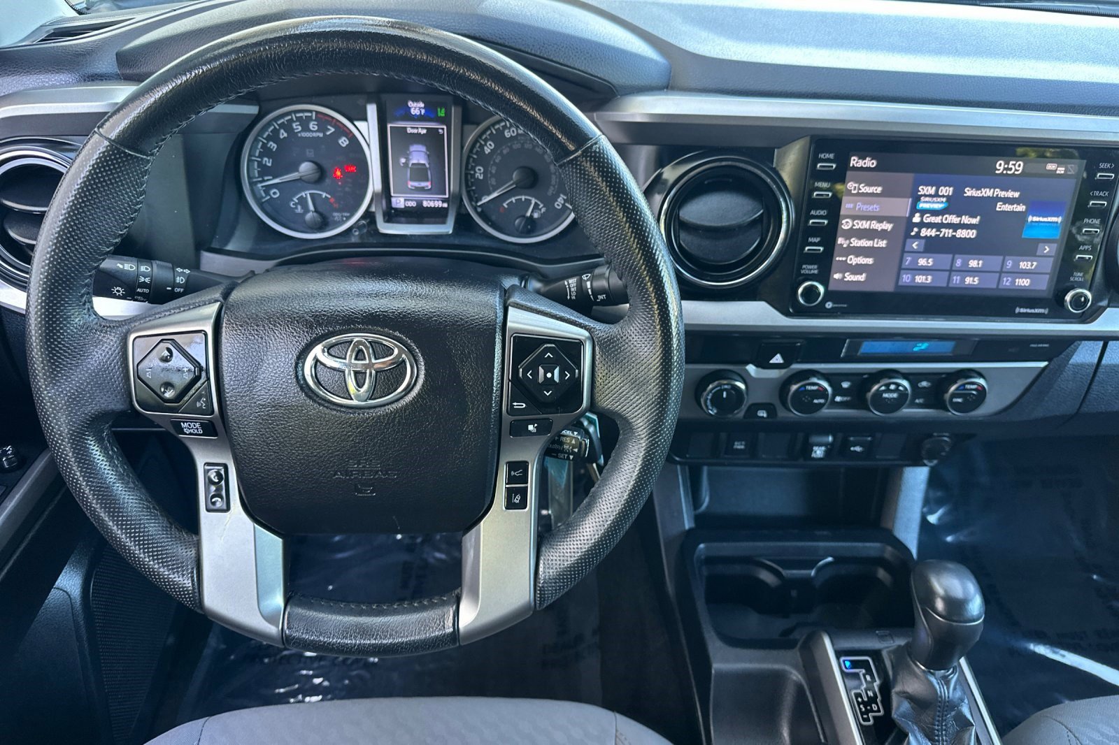Used 2021 Toyota Tacoma SR5 AWD/4WD image 27