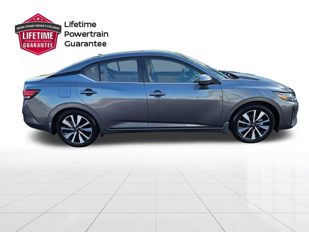 Used 2025 Nissan Sentra SV w/ SV Premium Package image 8