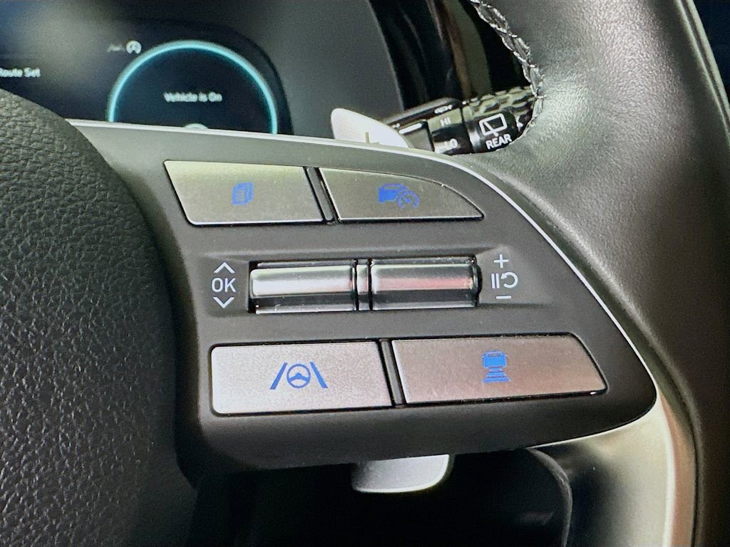 Used 2024 Hyundai Palisade Calligraphy image 25