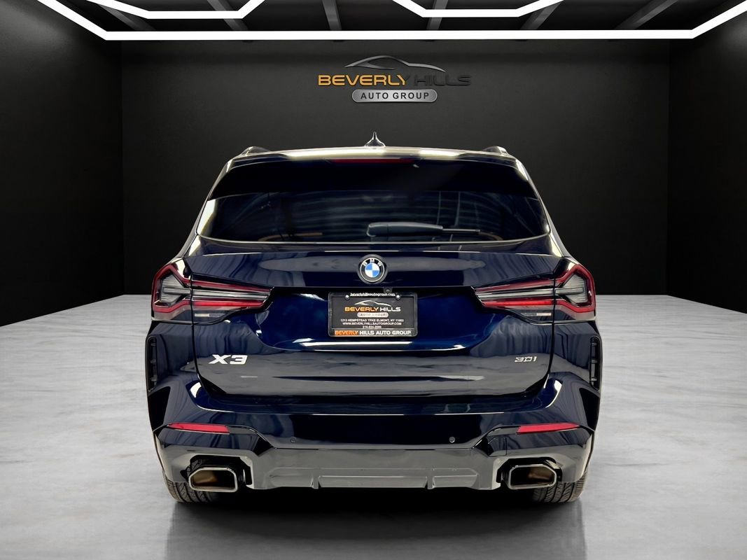 Used 2024 BMW X3 xDrive30i w/ Premium Package image 4