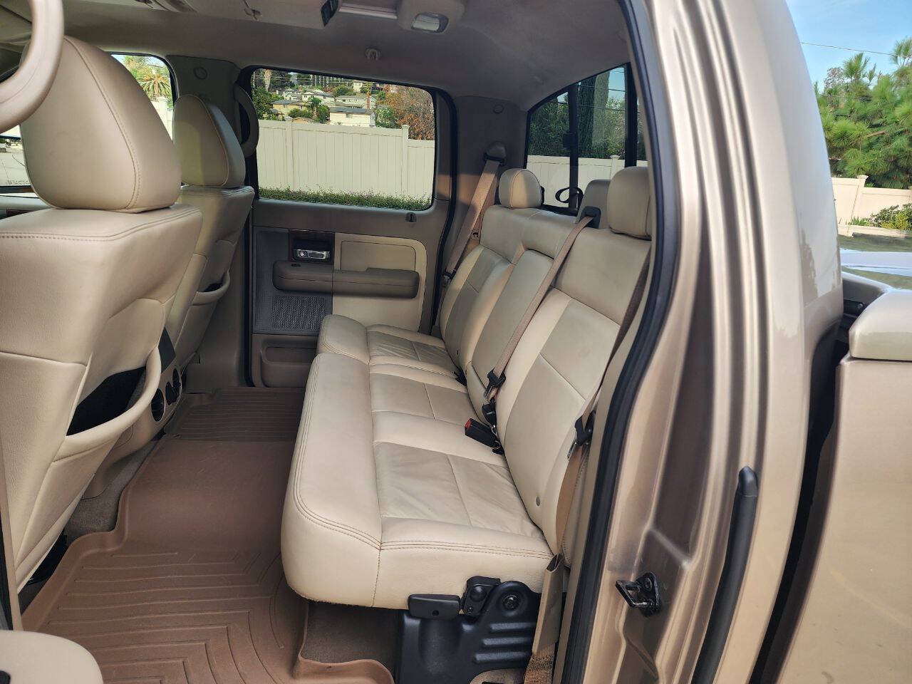 Used 2004 Ford F150 Lariat RWD image 18