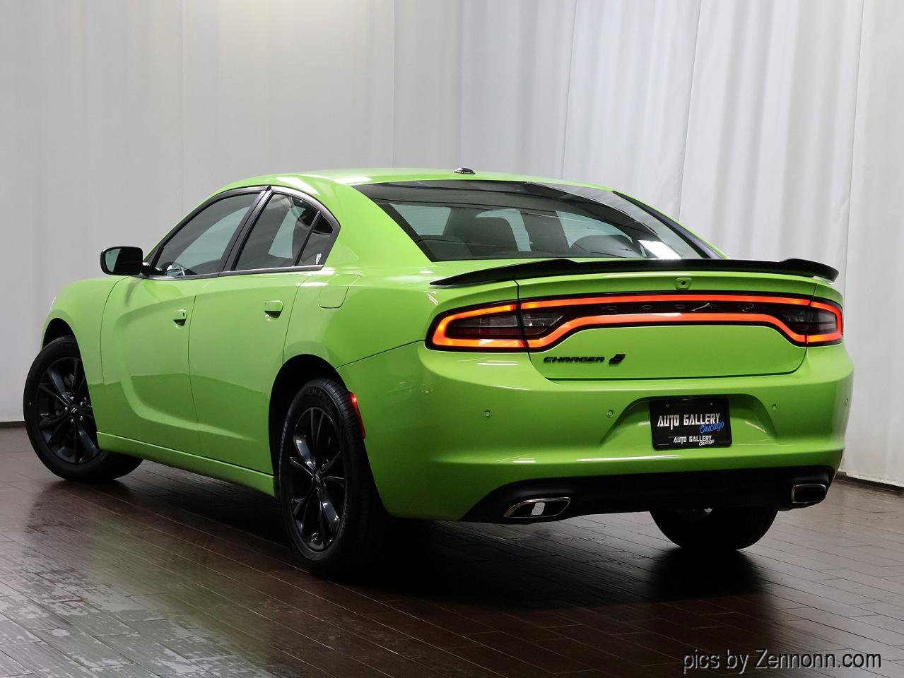 Used 2023 Dodge Charger SXT w/ Blacktop Package AWD/4WD image 9
