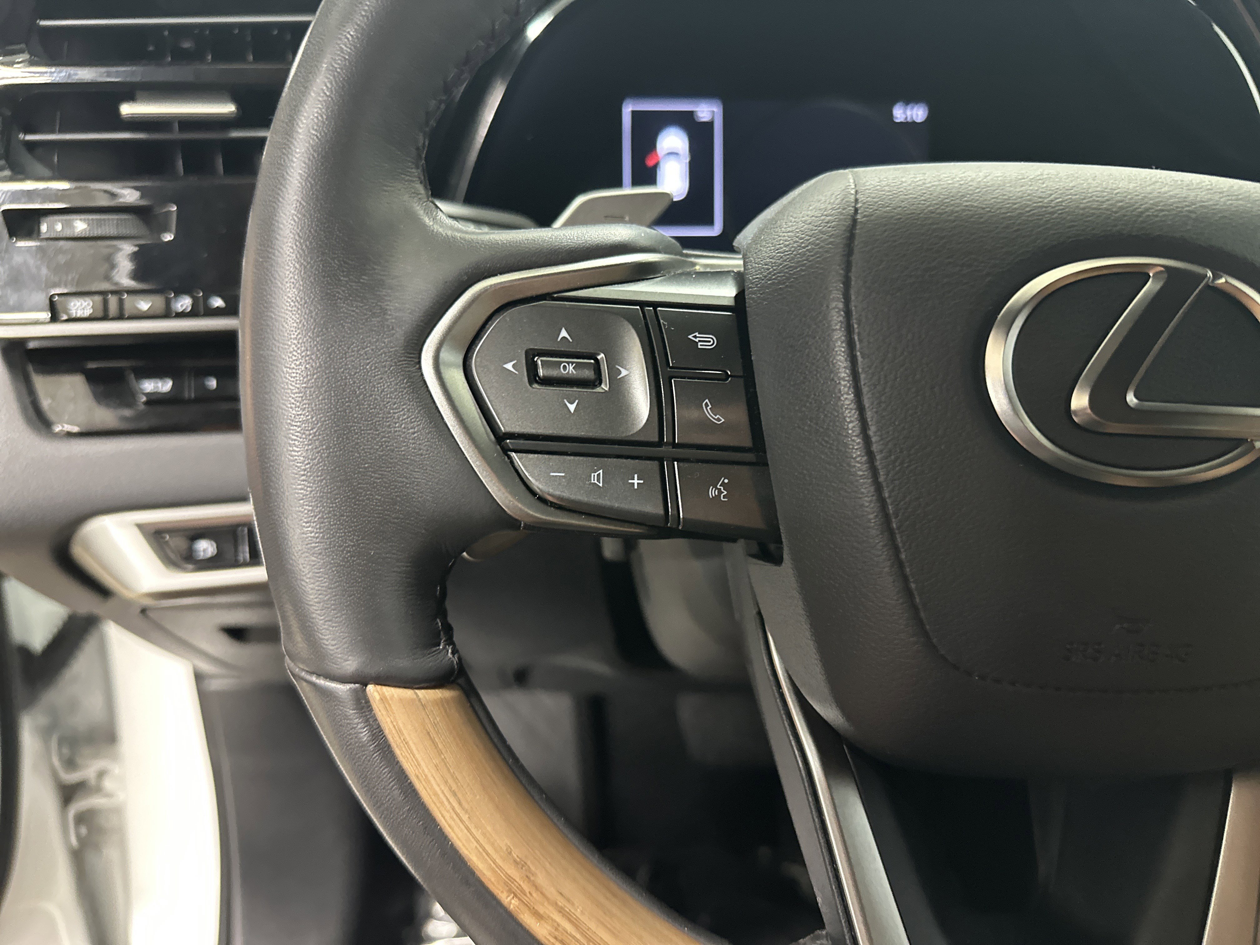 Certified 2024 Lexus RX 350 Premium w/ Convenience Package AWD/4WD image 19