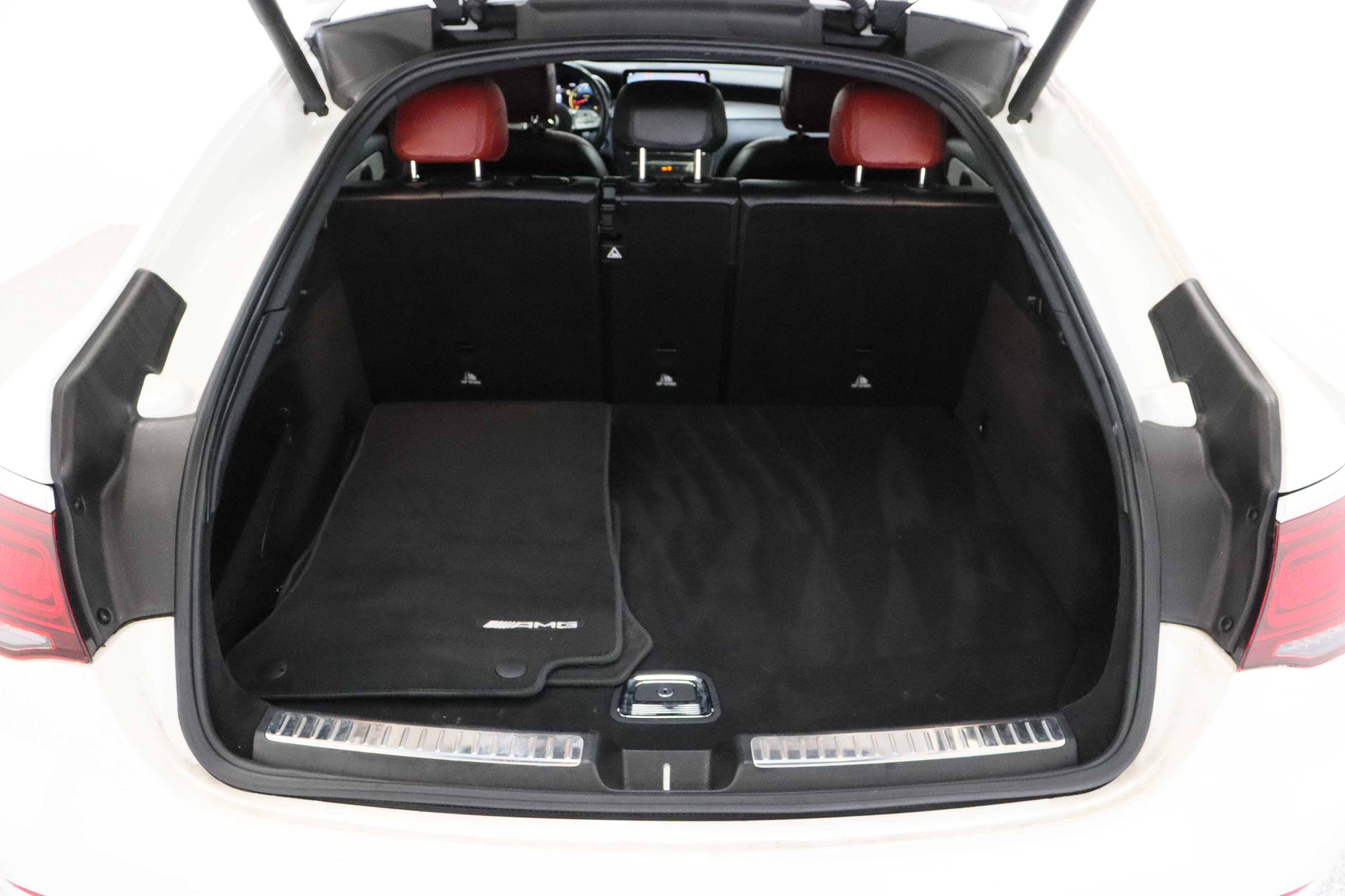 Used 2022 Mercedes-Benz GLC 300 4MATIC Coupe image 35