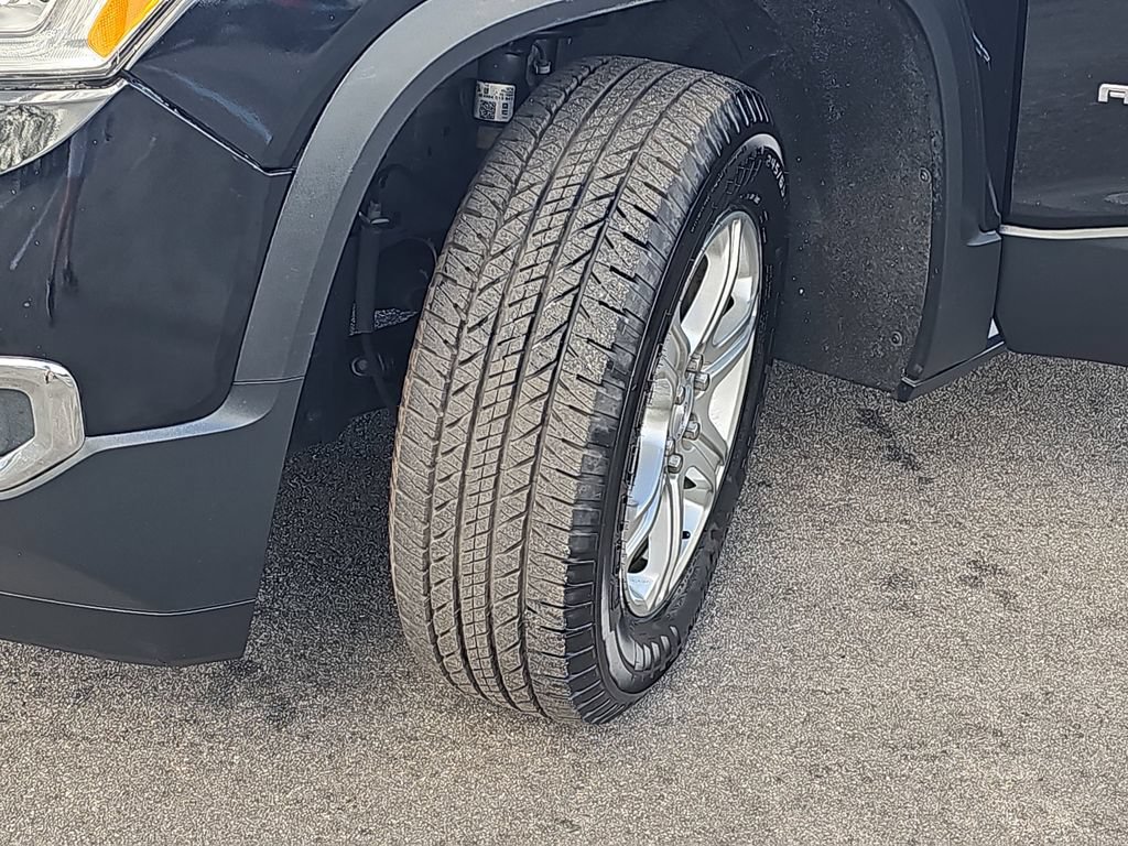 Used 2019 GMC Acadia SLE w/ LPO, Floor Liner Package FWD image 35