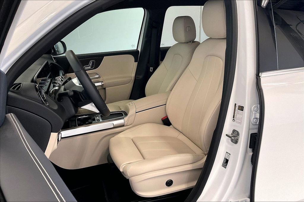 Used 2026 Mercedes-Benz GLB 250 image 7