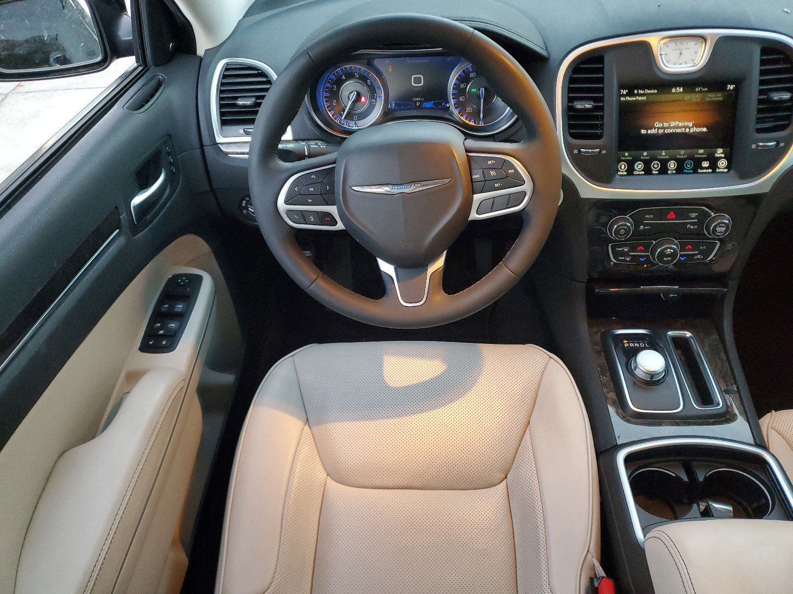 Certified 2023 Chrysler 300 Touring L w/ Popular Equipment Group image 12