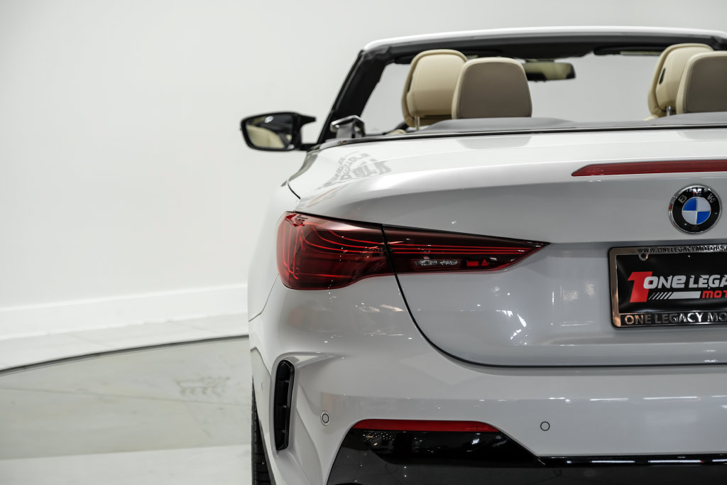 Used 2025 BMW M440i Convertible w/ Premium Package RWD image 53