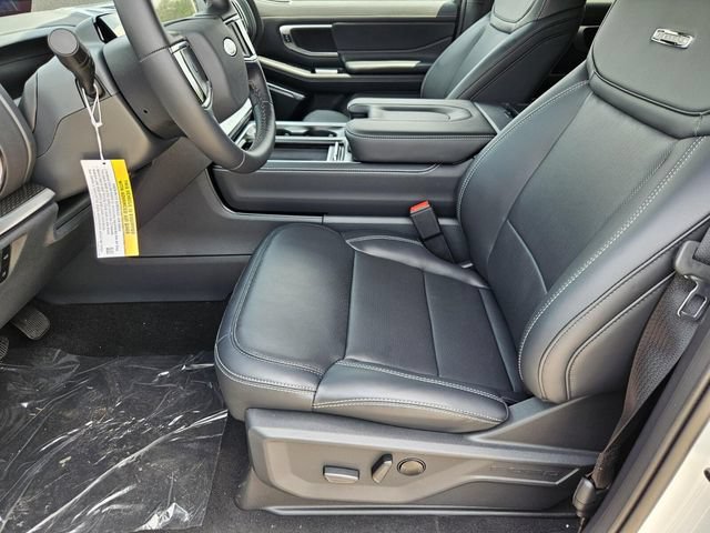New 2027 Ford Expedition Platinum w/ Stealth Appearance Package AWD/4WD image 10