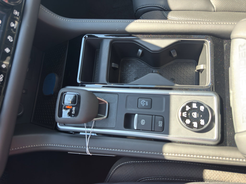 New 2026 Nissan Pathfinder SL AWD/4WD image 22