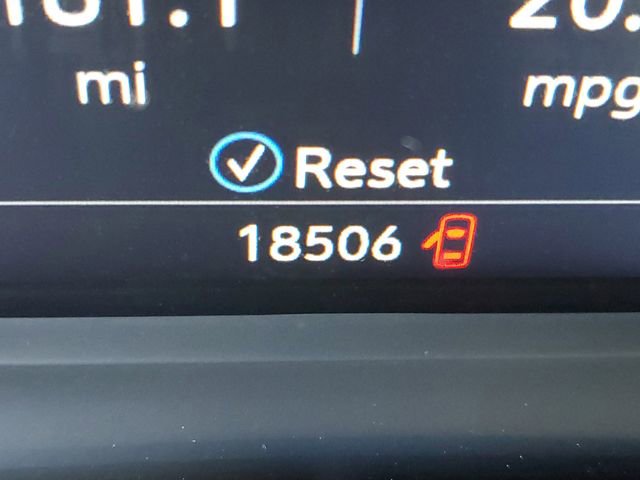 Used 2025 Cadillac XT5 Premium Luxury image 17