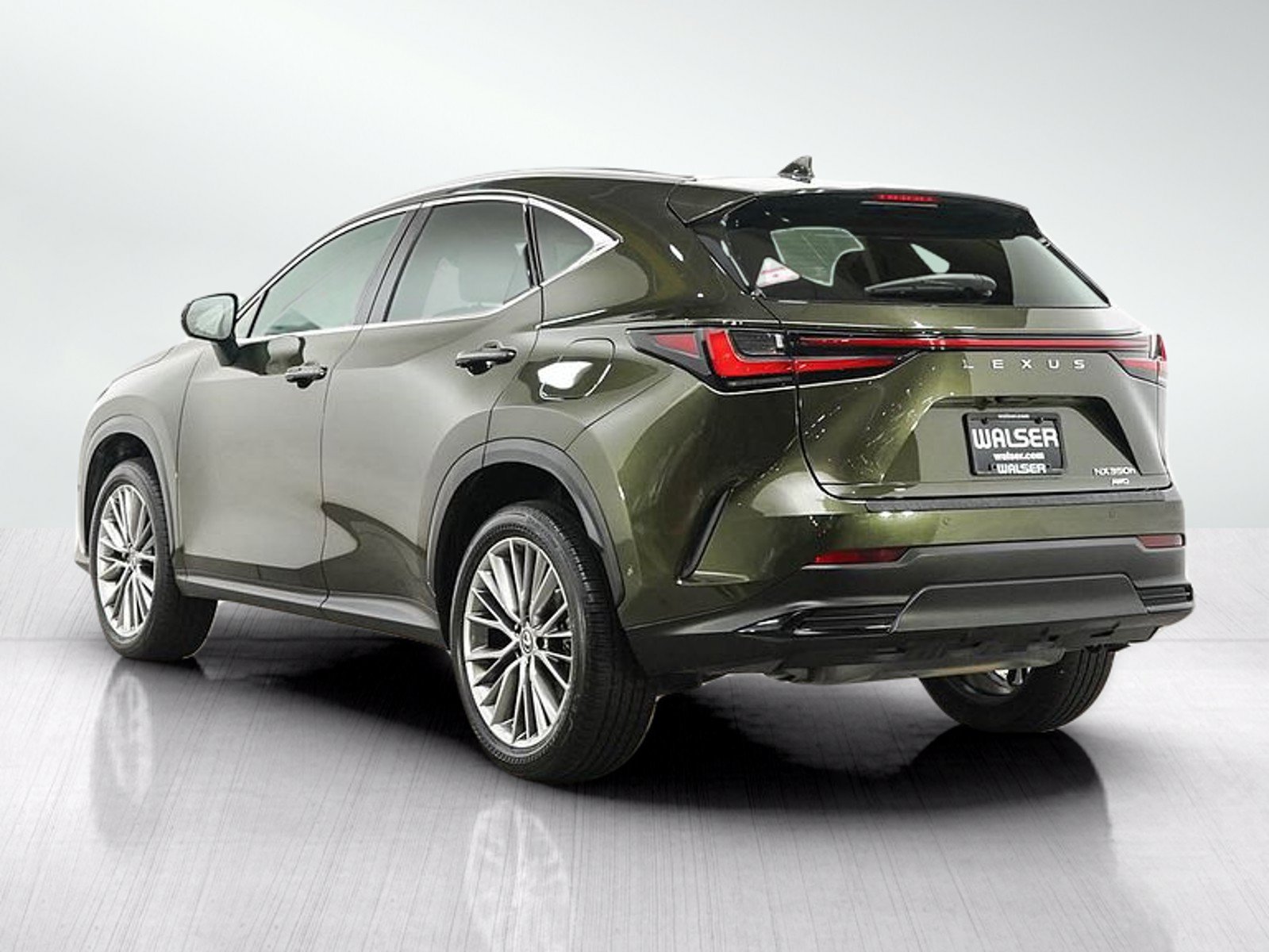 Used 2022 Lexus NX 350h AWD w/ Vision Package image 3