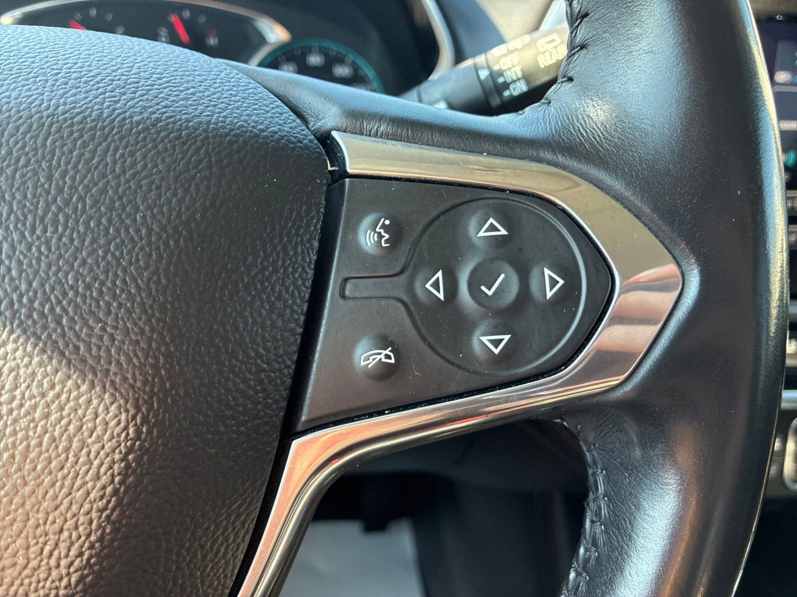 Used 2019 Chevrolet Traverse RS AWD/4WD image 29