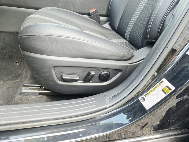 Used 2025 MAZDA CX-50 AWD 2.5 S w/ Premium Package image 32
