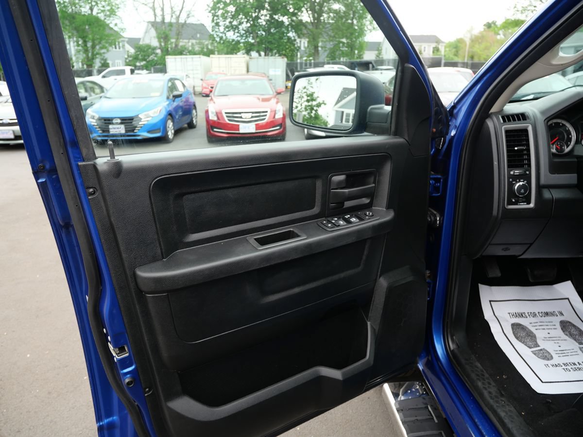 Used 2018 RAM 1500 Express AWD/4WD image 15