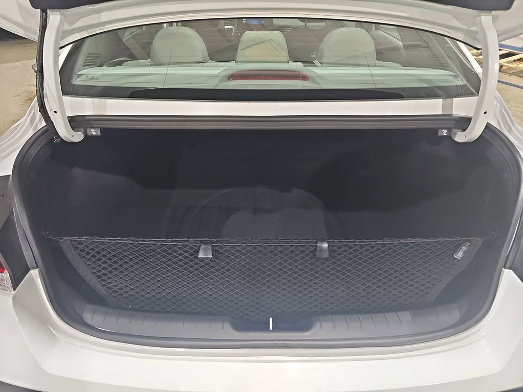 New 2026 Hyundai Elantra Sport image 13