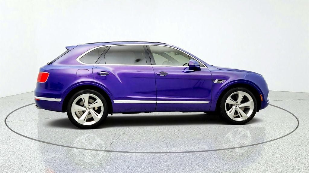 Used 2018 Bentley Bentayga AWD/4WD image 4
