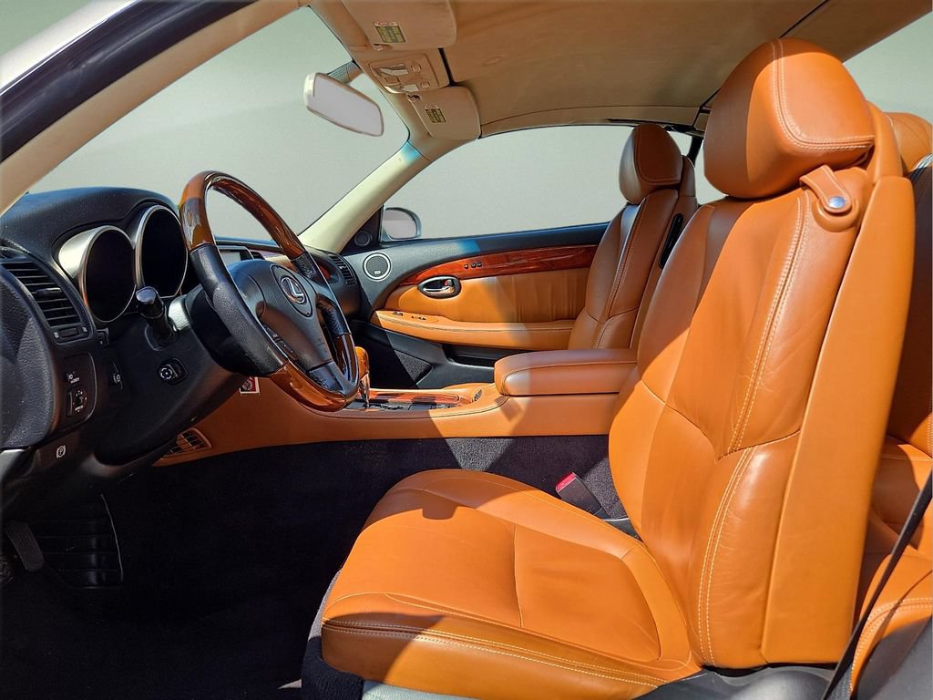 Used 2004 Lexus SC 430 Convertible RWD image 12