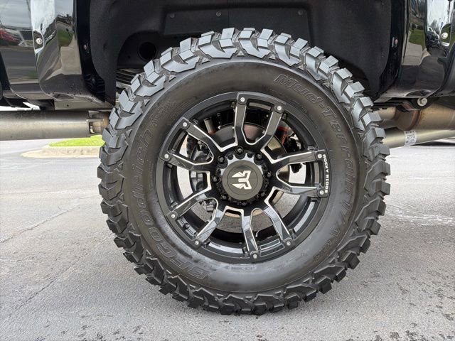 Used 2023 GMC Sierra 2500 AT4 w/ AT4 Premium Plus Package image 34